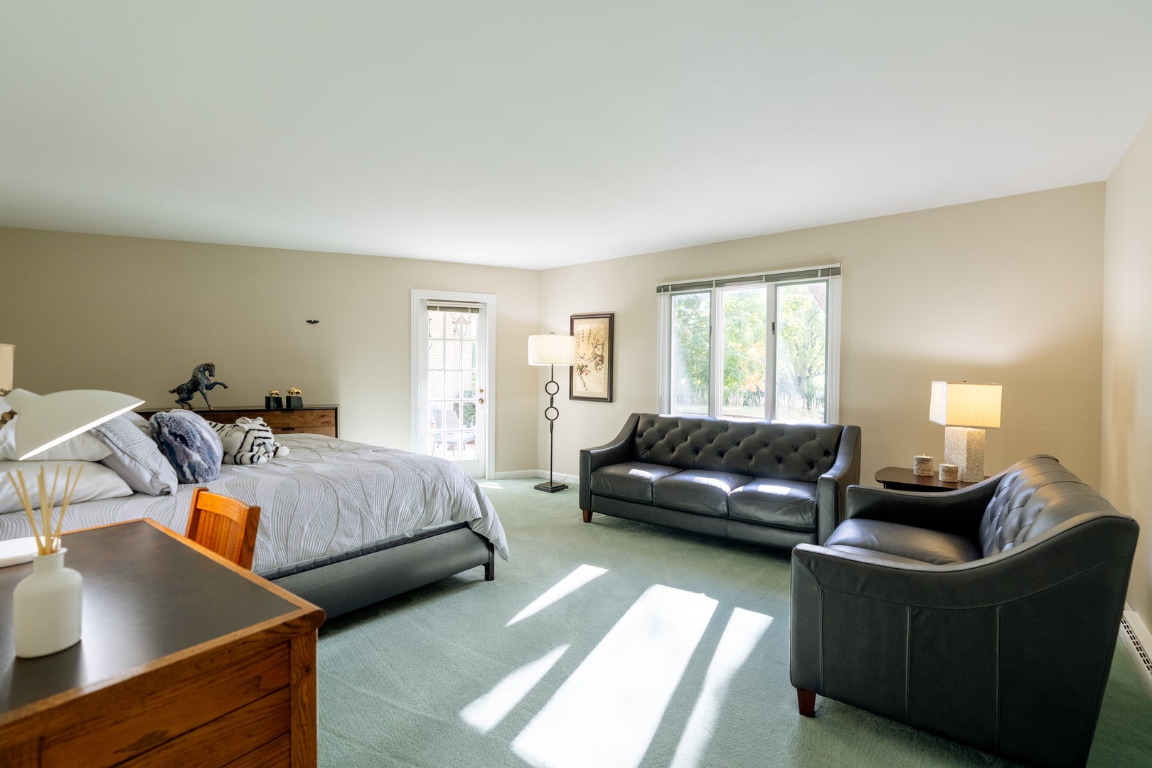 Barrington, Illinois, 60010, United States, 5 Bedrooms Bedrooms, ,5 BathroomsBathrooms,Residential,Active,1970989