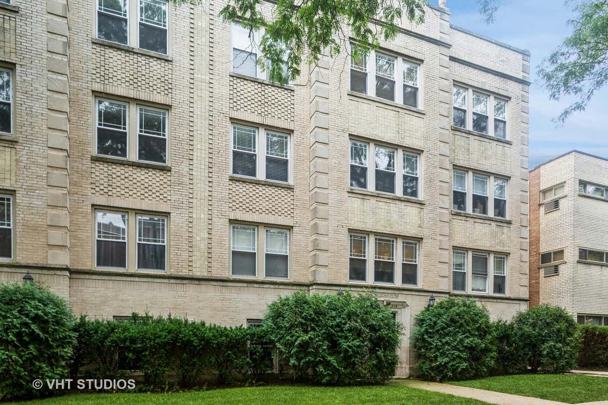 806 DOBSON ST APT 3, EVANSTON, IL 60202, photo 1 of 11