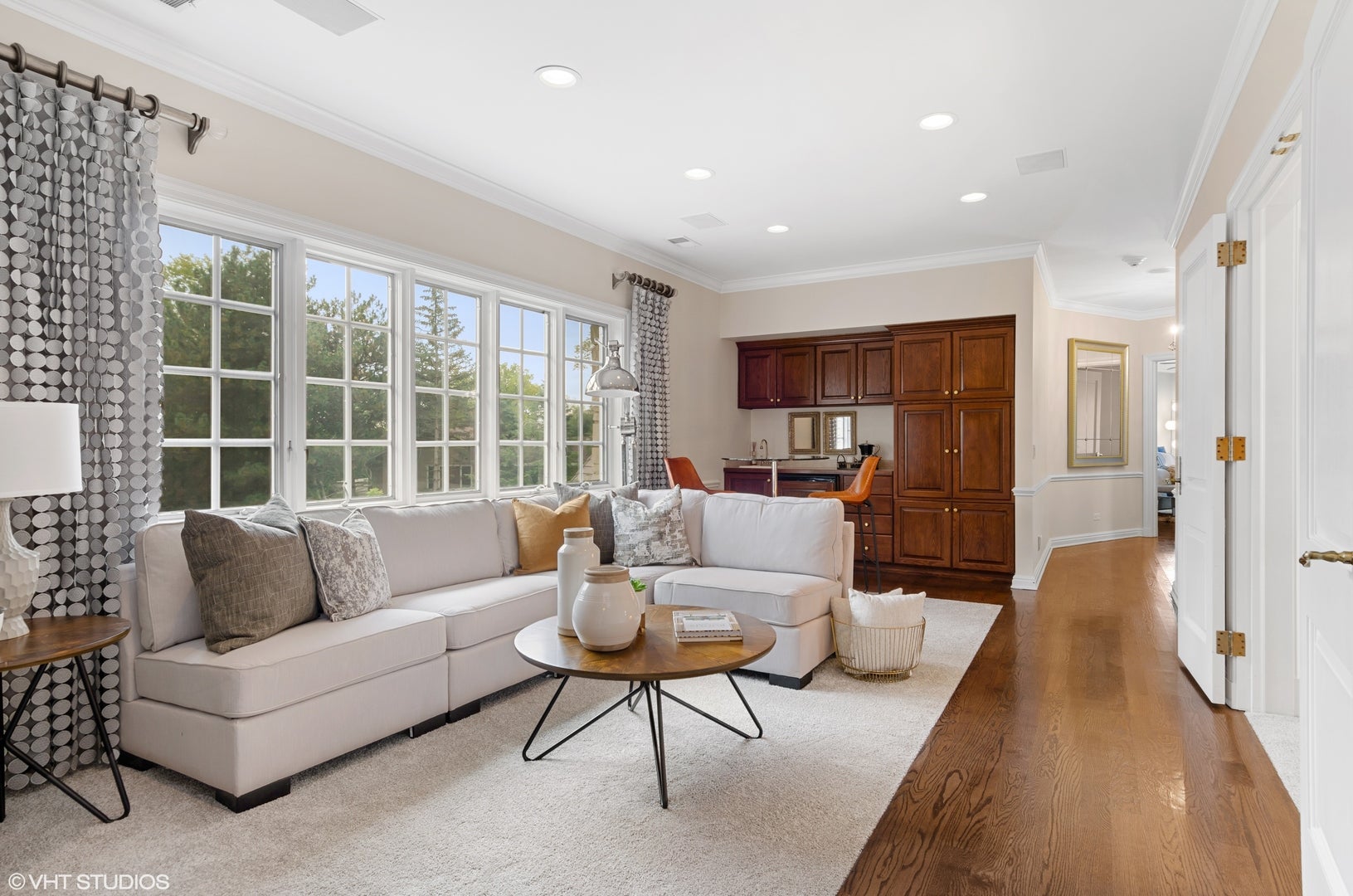 Wheaton, Illinois, 60189, United States, 5 Bedrooms Bedrooms, ,7 BathroomsBathrooms,Residential,Active,1764117