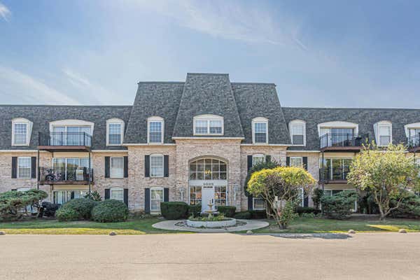 5000 CARRIAGEWAY DR APT 201, ROLLING MEADOWS, IL 60008 - Image 1