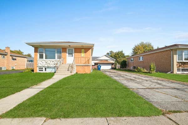 8241 S OKETO AVE, BRIDGEVIEW, IL 60455 - Image 1