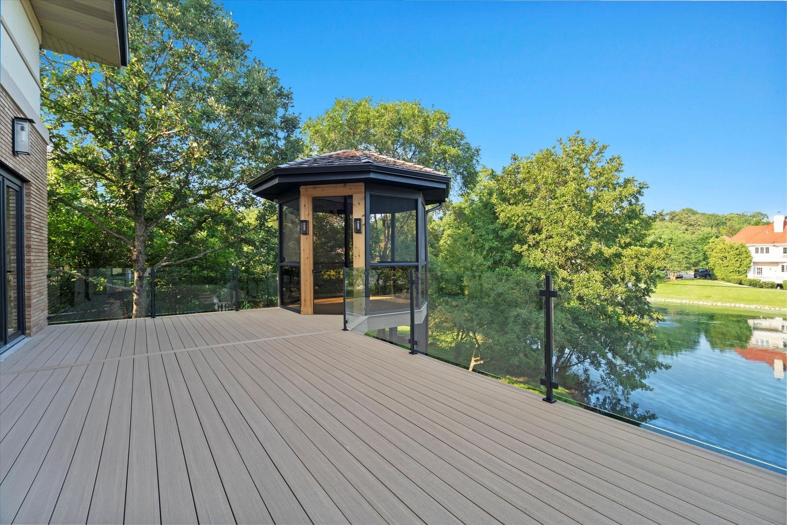 Burr Ridge, Illinois, 60527, United States, 5 Bedrooms Bedrooms, ,6 BathroomsBathrooms,Residential,Active,1927649