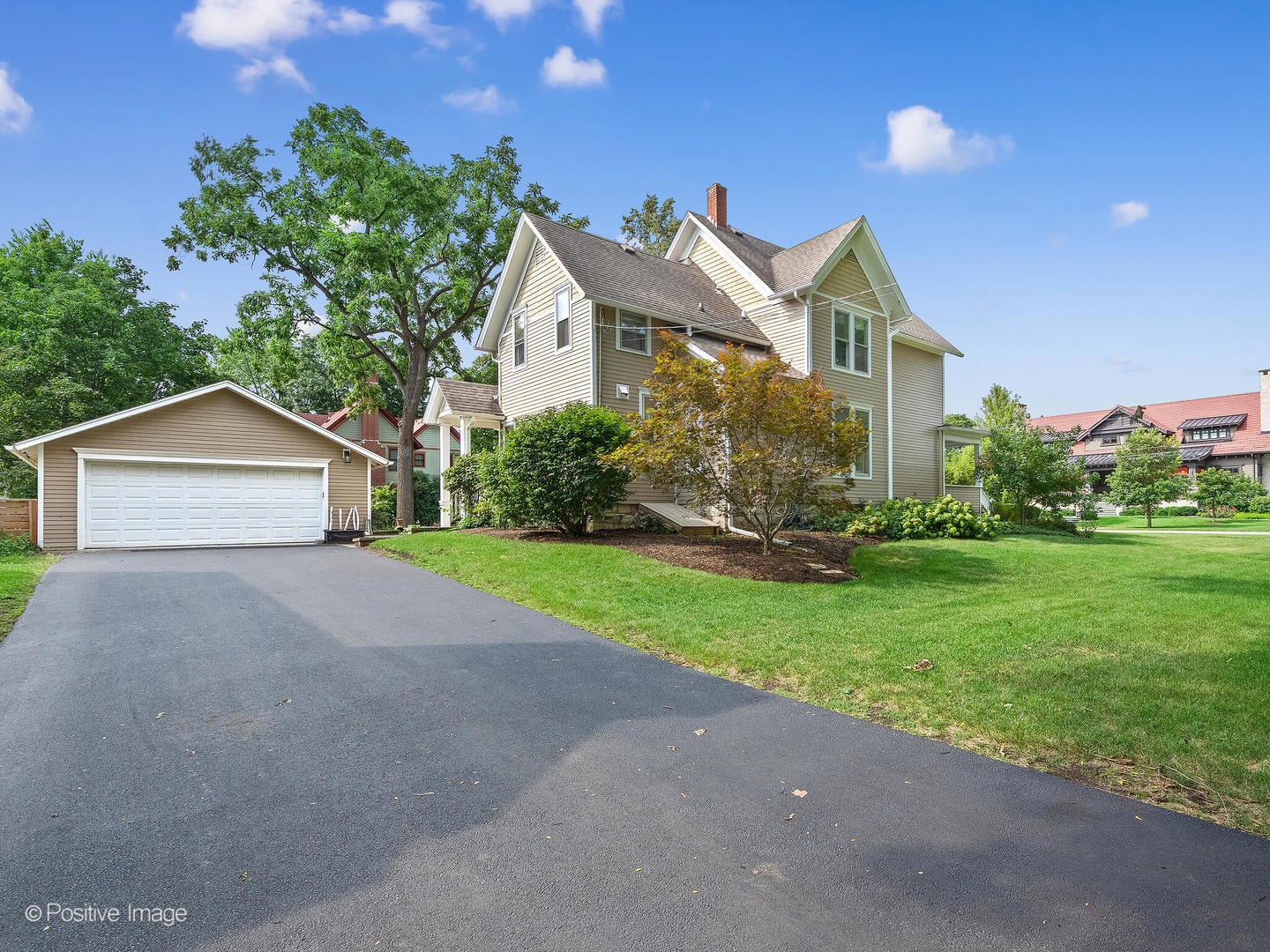 Wheaton, Illinois, 60187, United States, 4 Bedrooms Bedrooms, ,3 BathroomsBathrooms,Residential,Active,1922330