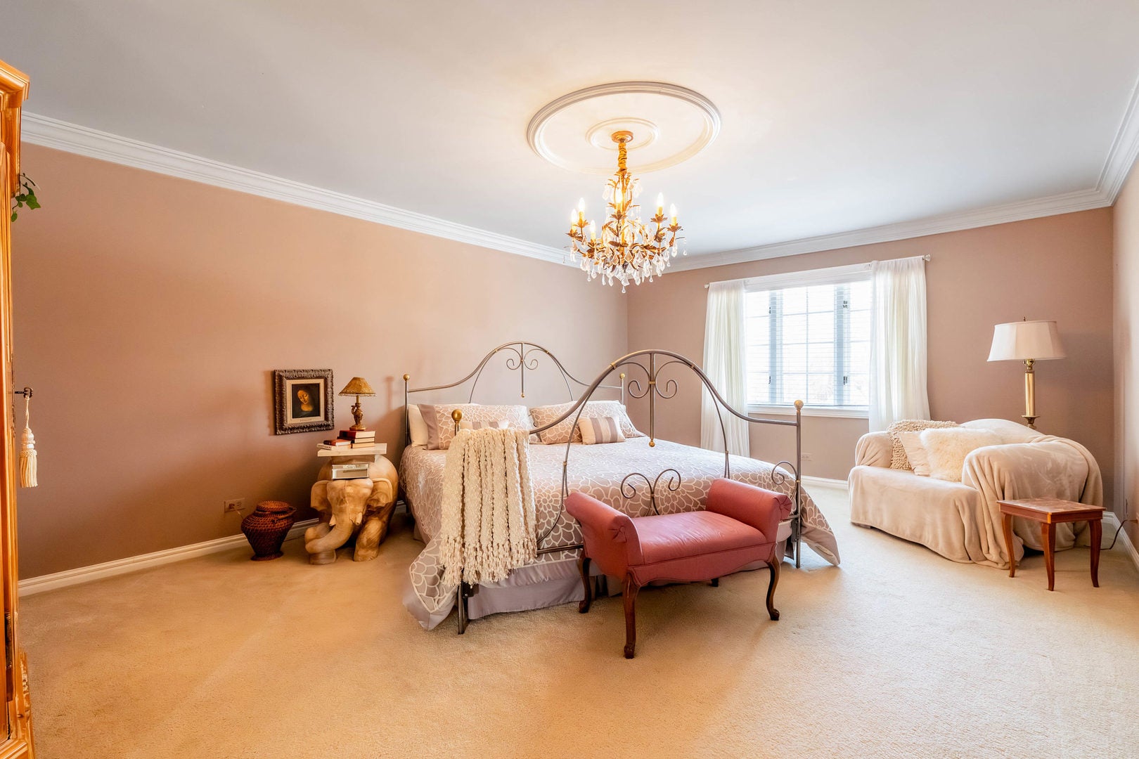 Burr Ridge, Illinois, 60527, United States, 4 Bedrooms Bedrooms, ,3 BathroomsBathrooms,Residential,Active,2015463