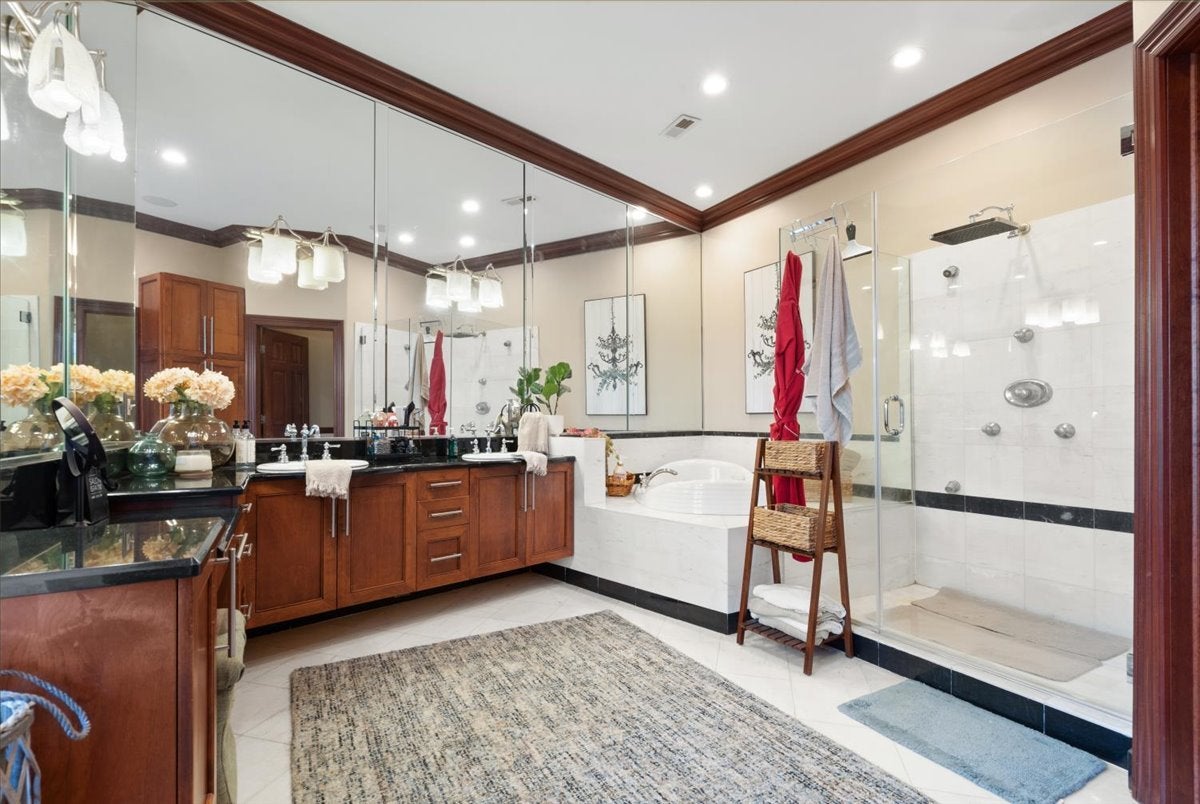 Barrington, Illinois, 60010, United States, 5 Bedrooms Bedrooms, ,7 BathroomsBathrooms,Residential,Active,1914793