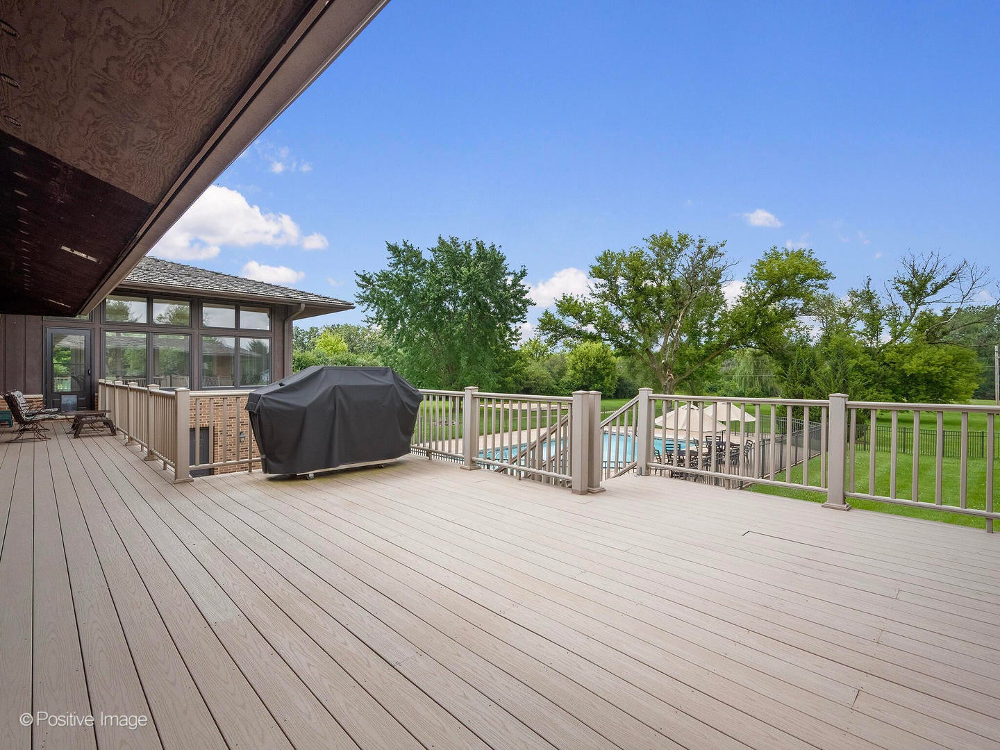 West Chicago, Illinois, 60185, United States, 6 Bedrooms Bedrooms, ,5 BathroomsBathrooms,Residential,Active,1904187
