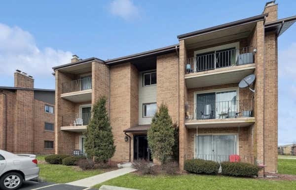 9900 TREETOP DR APT 2E, ORLAND PARK, IL 60462 - Image 1