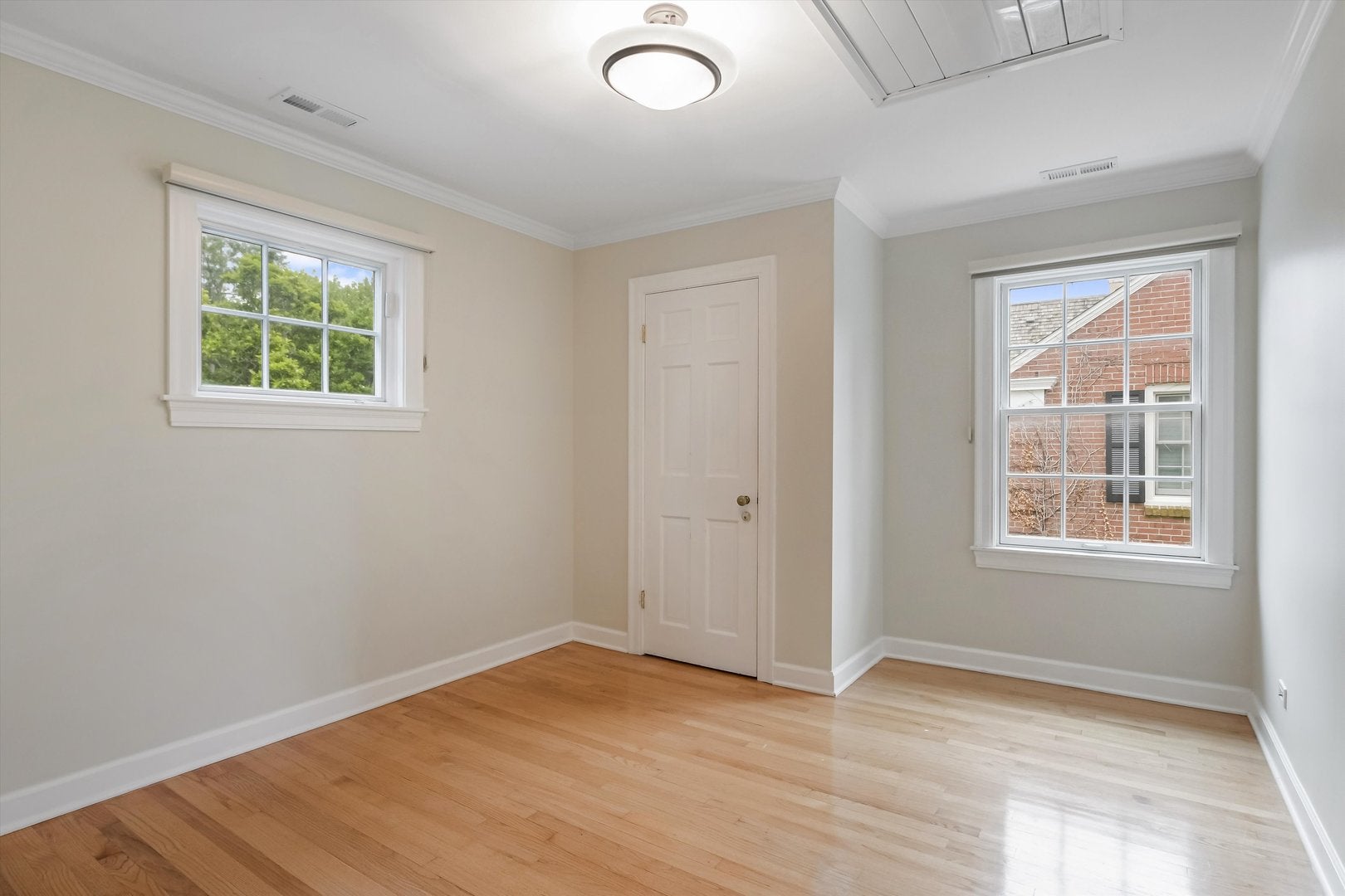Park Ridge, Illinois, 60068, United States, 4 Bedrooms Bedrooms, ,4 BathroomsBathrooms,Residential,Active,1902948