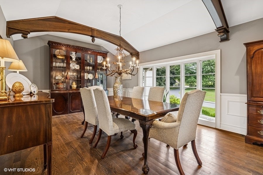 Barrington Hills, Illinois, 60010, United States, 6 Bedrooms Bedrooms, ,5 BathroomsBathrooms,Residential,Active,1987275