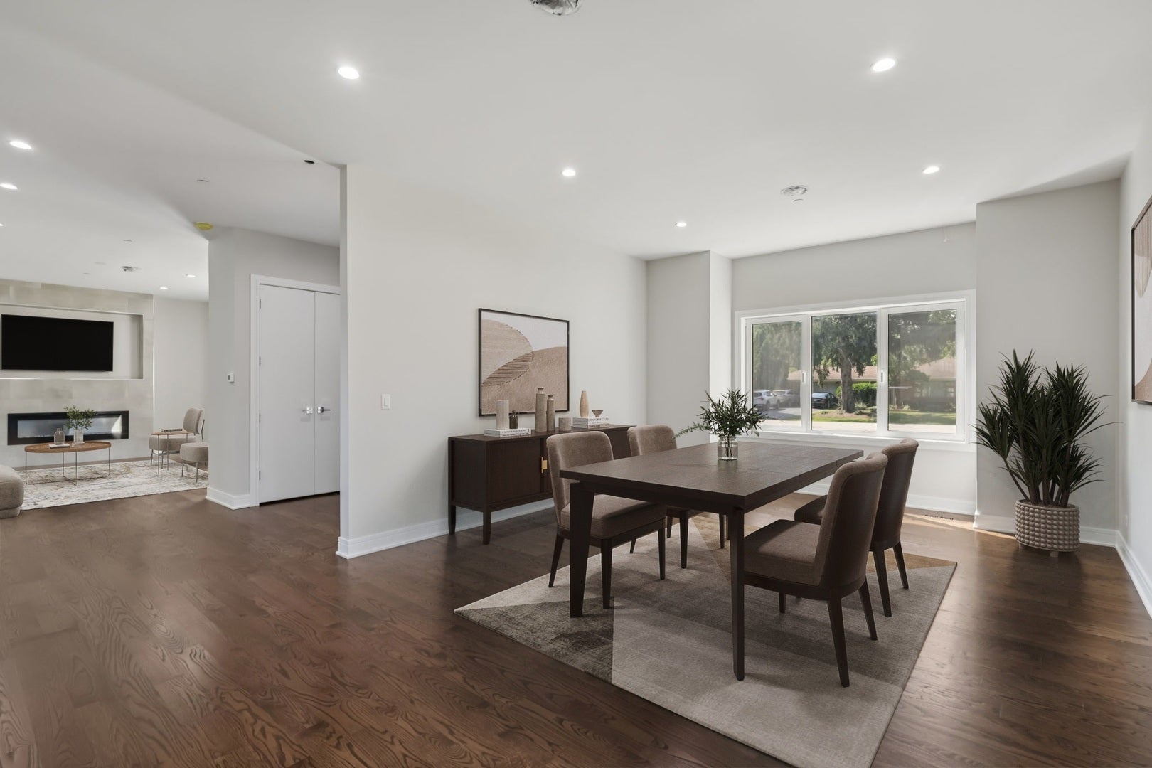 Northbrook, Illinois, 60062, United States, 6 Bedrooms Bedrooms, ,5 BathroomsBathrooms,Residential,Active,2009153