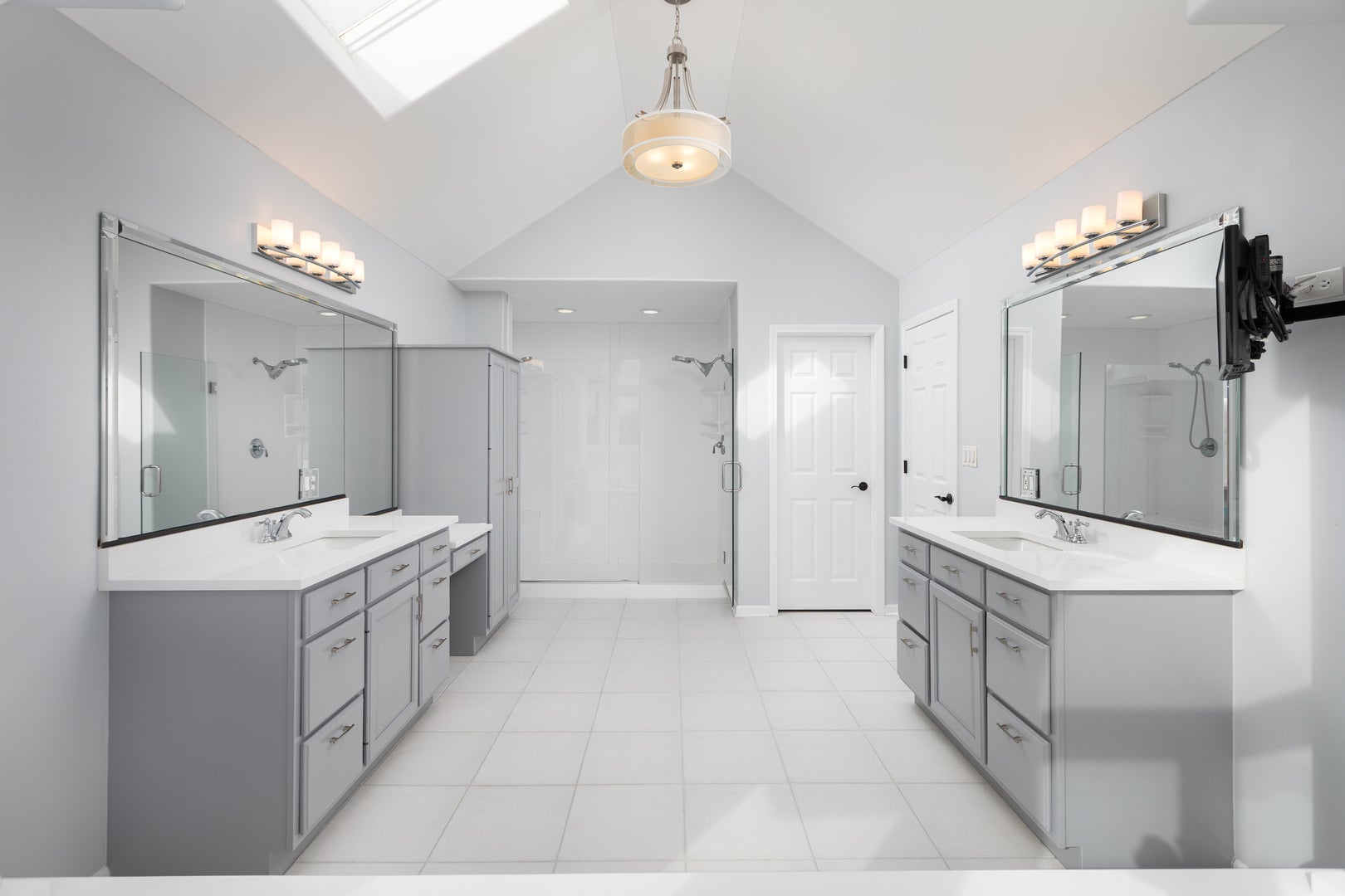 Plainfield, Illinois, 60585, United States, 5 Bedrooms Bedrooms, ,5 BathroomsBathrooms,Residential,Active,1995256