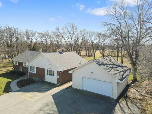 22W421 ARMY TRAIL RD, ADDISON, IL 60101, photo 5 of 16