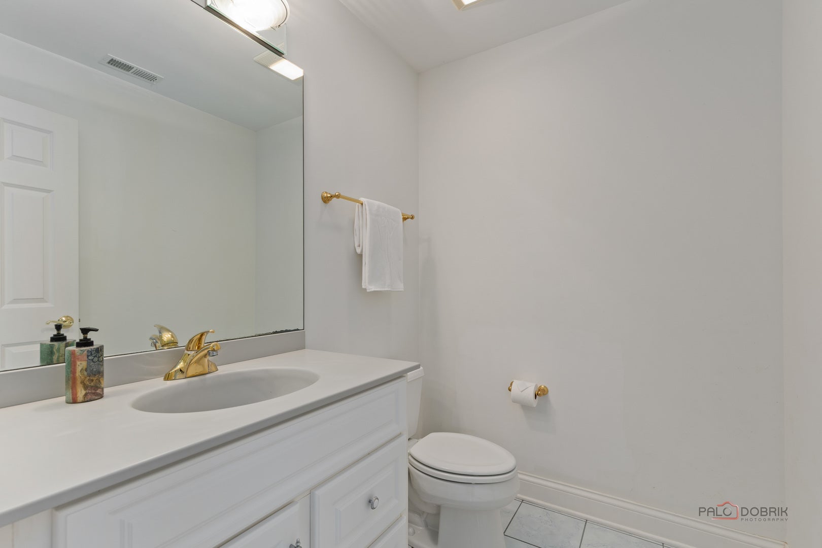 Wadsworth, Illinois, 60083, United States, 6 Bedrooms Bedrooms, ,10 BathroomsBathrooms,Residential,Active,2008287