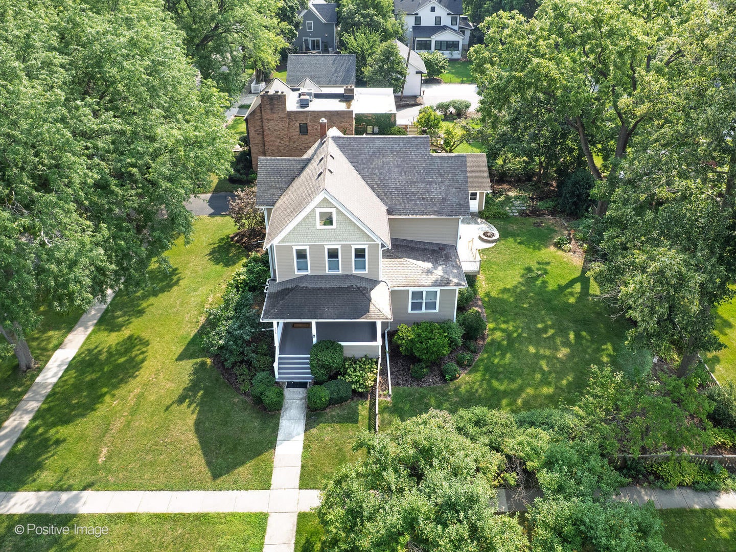 Wheaton, Illinois, 60187, United States, 4 Bedrooms Bedrooms, ,3 BathroomsBathrooms,Residential,Active,1922330
