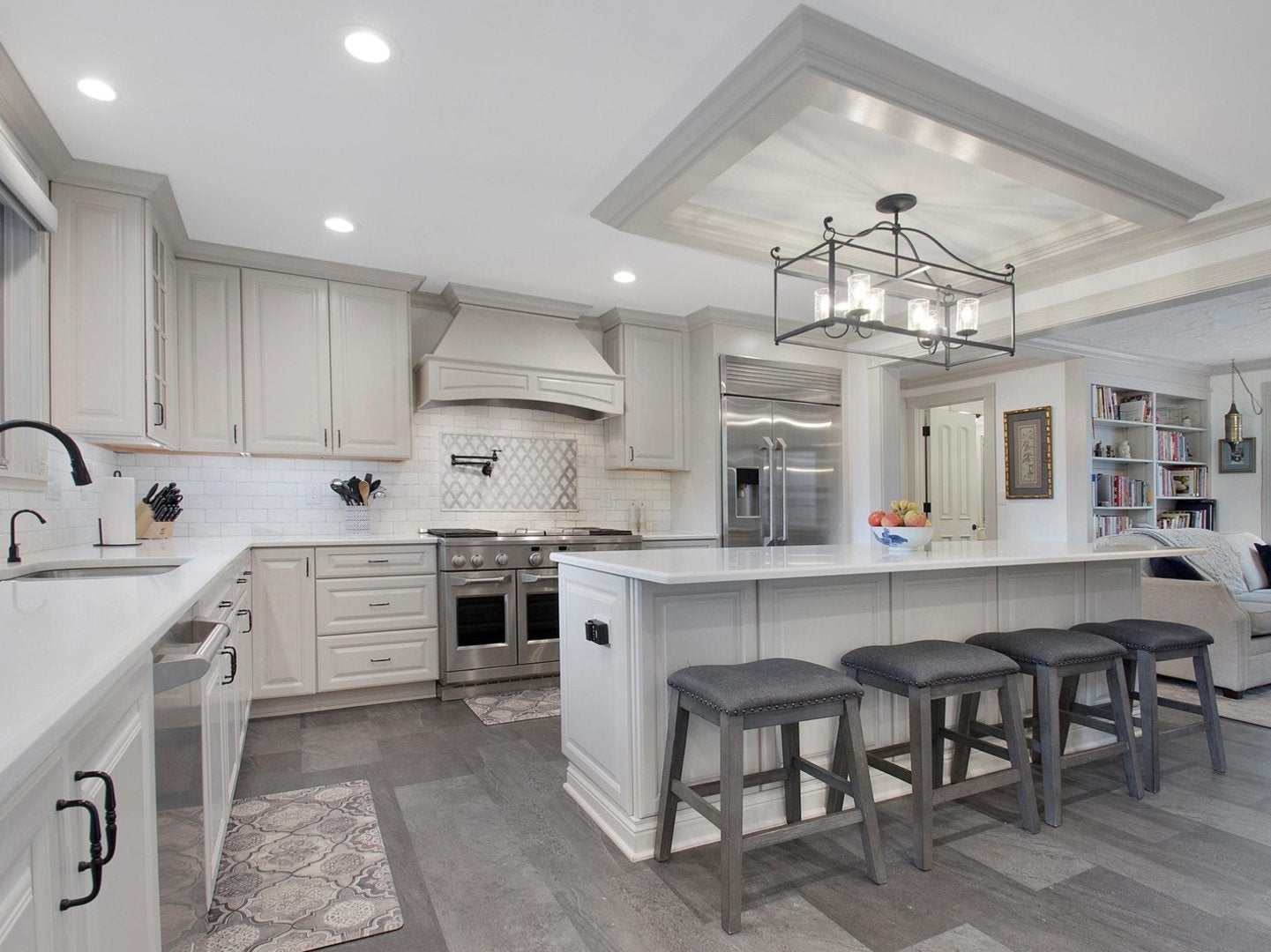 Rockford, Illinois, 61107, United States, 6 Bedrooms Bedrooms, ,7 BathroomsBathrooms,Residential,Active,1988460