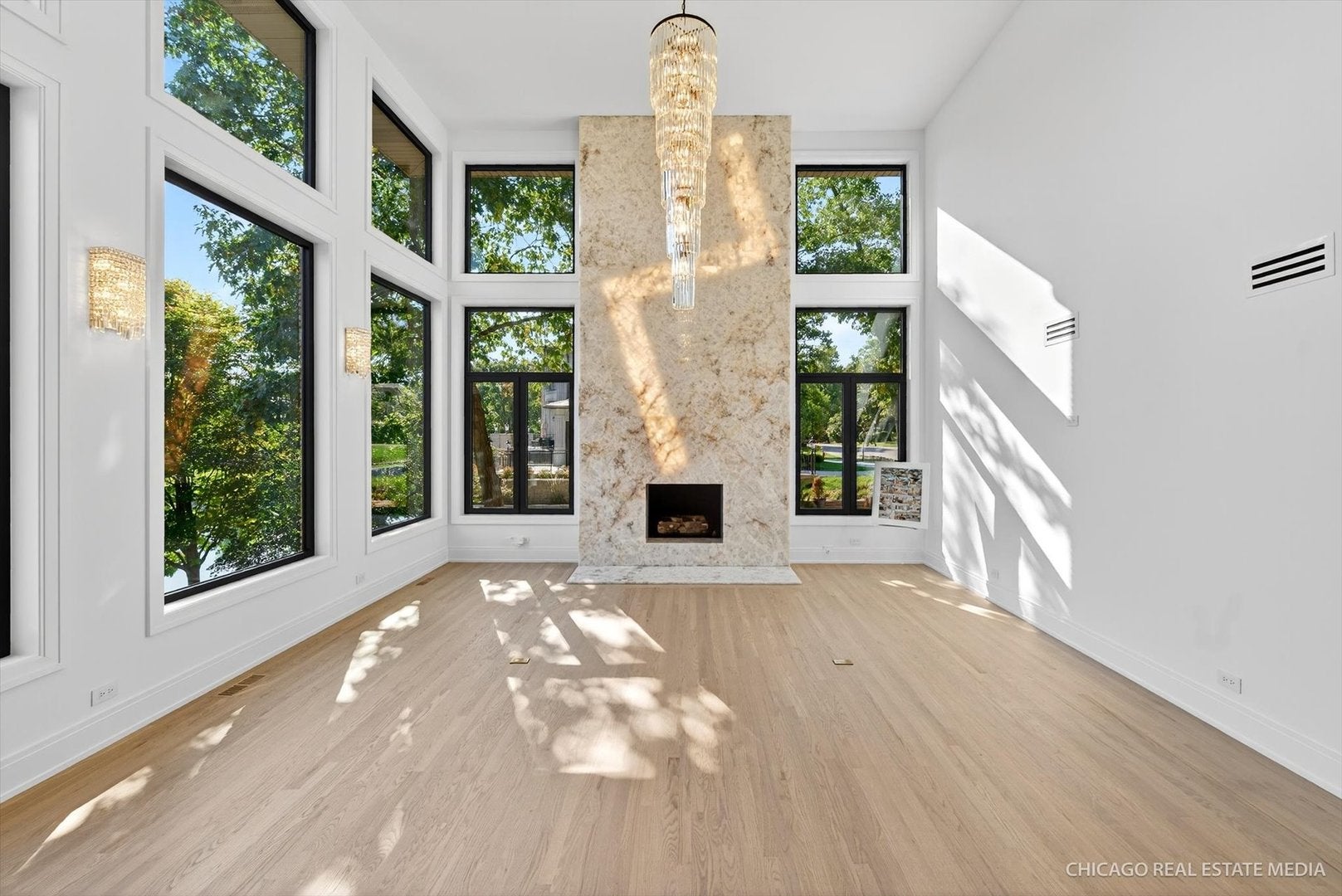 Burr Ridge, Illinois, 60527, United States, 5 Bedrooms Bedrooms, ,6 BathroomsBathrooms,Residential,Active,1995246