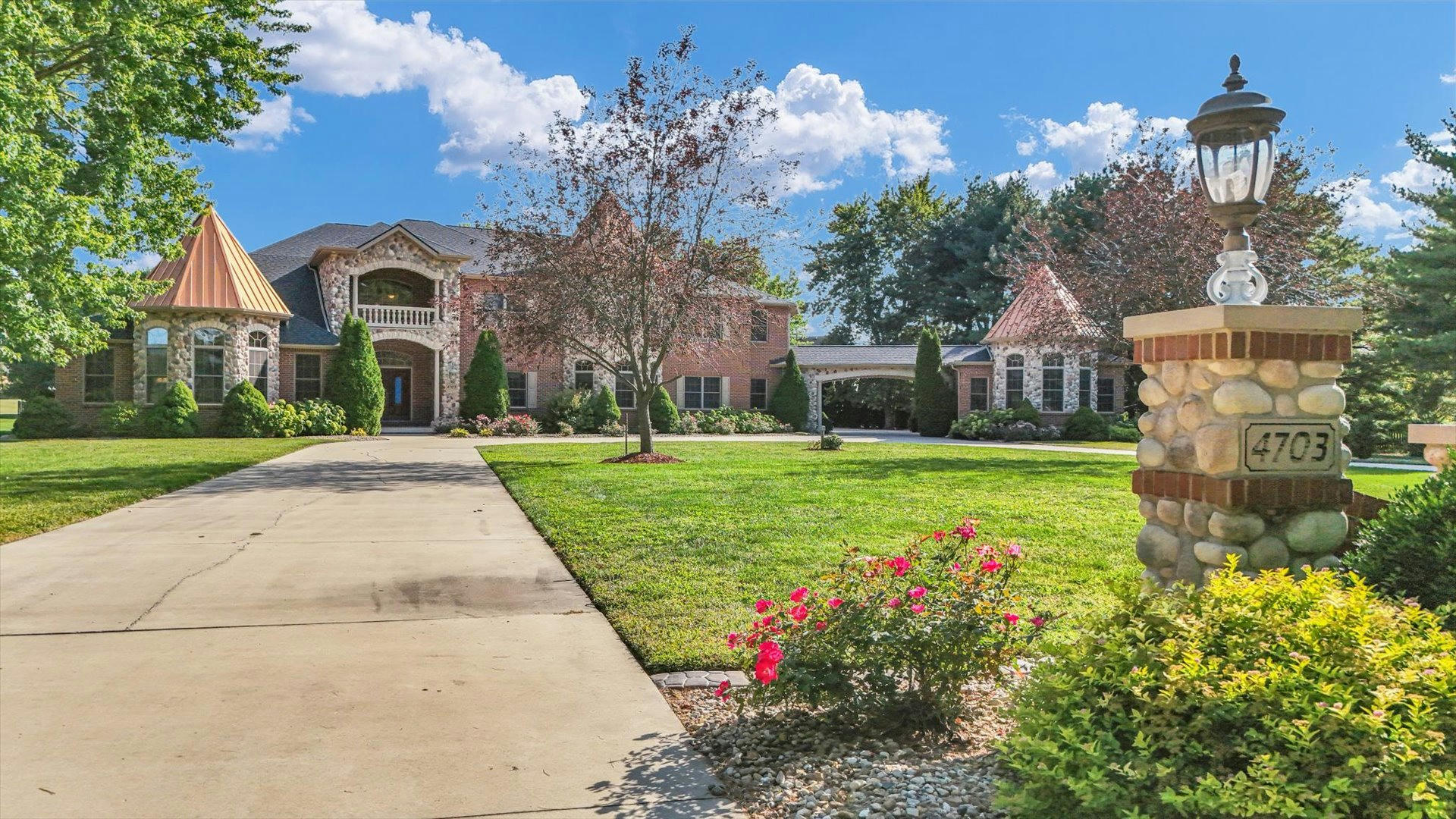 Champaign, Illinois, 61822, United States, ,Residential,Active,1701852