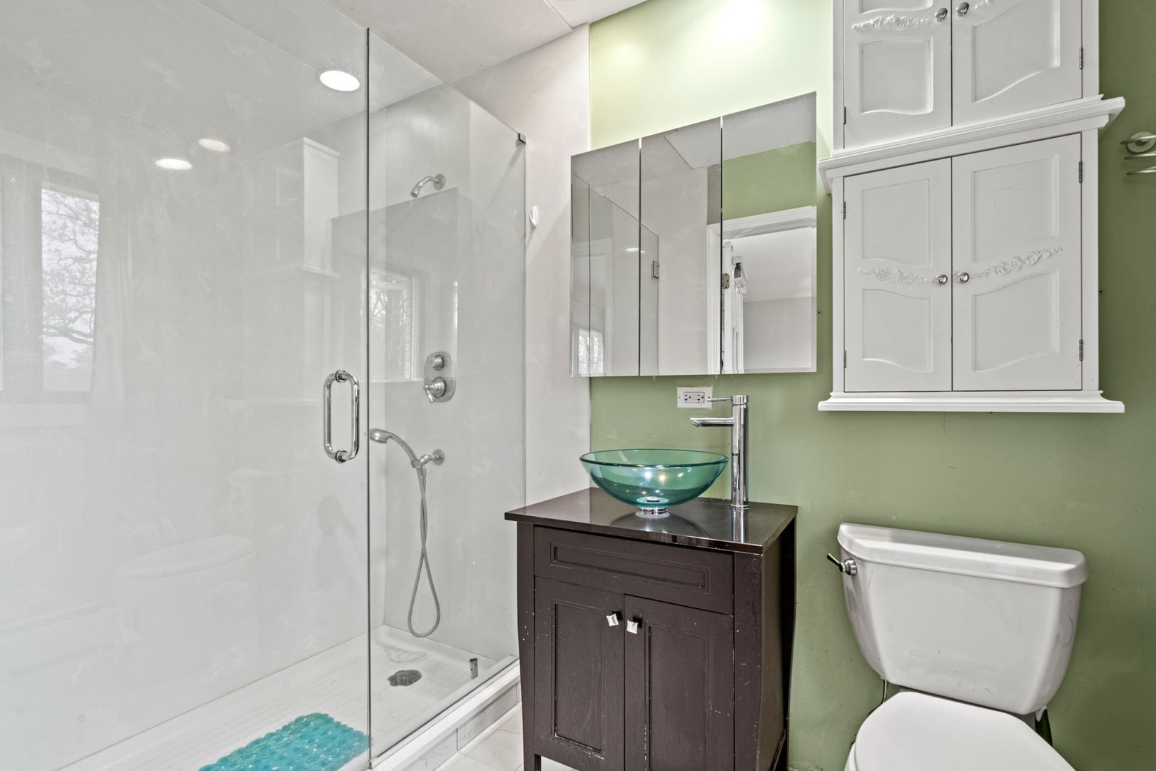 Wauconda, Illinois, 60084, United States, 3 Bedrooms Bedrooms, ,3 BathroomsBathrooms,Residential,Active,1798086