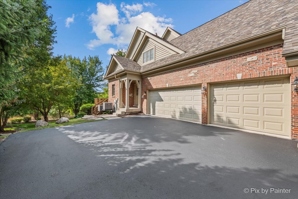 St. Charles, Illinois, 60175, United States, 5 Bedrooms Bedrooms, ,5 BathroomsBathrooms,Residential,Active,1959536