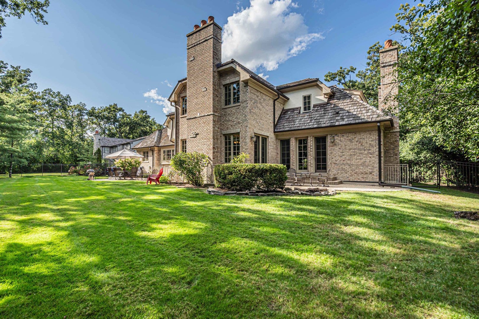 Lake Forest, Illinois, 60045, United States, 5 Bedrooms Bedrooms, ,7 BathroomsBathrooms,Residential,Active,1941347
