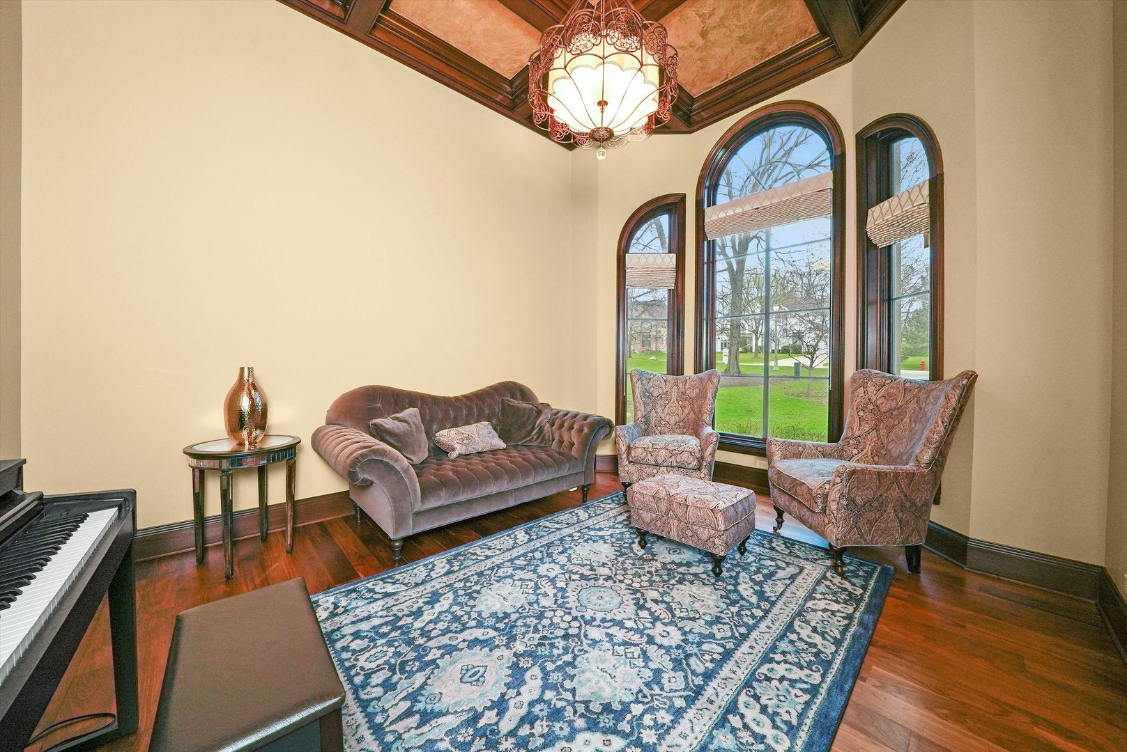 Willow Springs, Illinois, 60480, United States, 5 Bedrooms Bedrooms, ,5 BathroomsBathrooms,Residential,Active,1988455