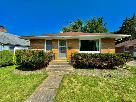 909 LEITH AVE, WAUKEGAN, IL 60085 - Image 1