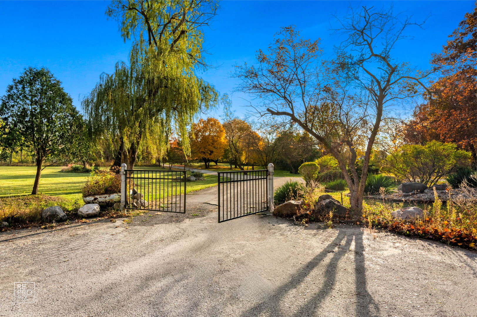 Wadsworth, Illinois, 60083, United States, 5 Bedrooms Bedrooms, ,6 BathroomsBathrooms,Residential,Active,1989775