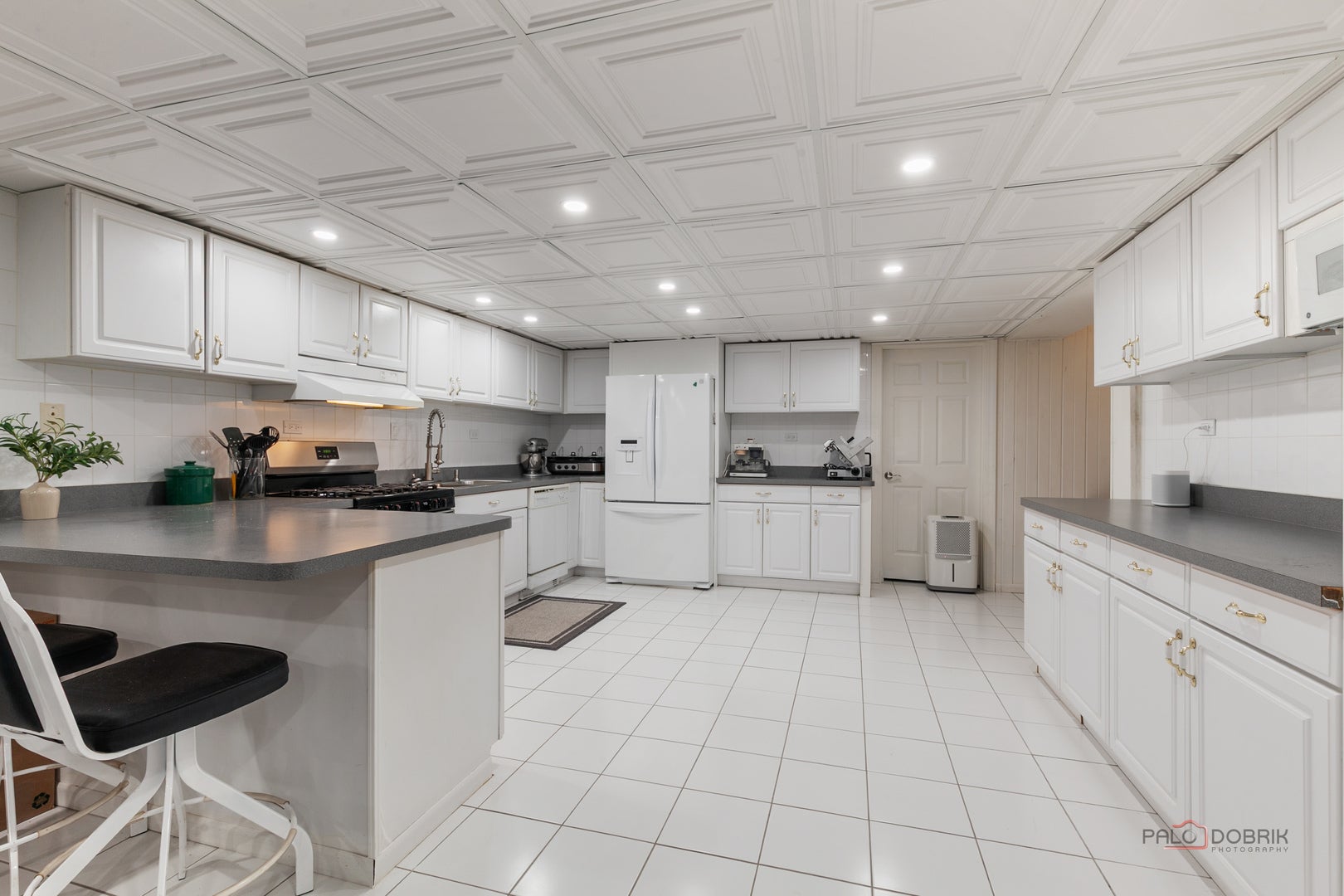 Long Grove, Illinois, 60047, United States, 4 Bedrooms Bedrooms, ,4 BathroomsBathrooms,Residential,Active,2010527