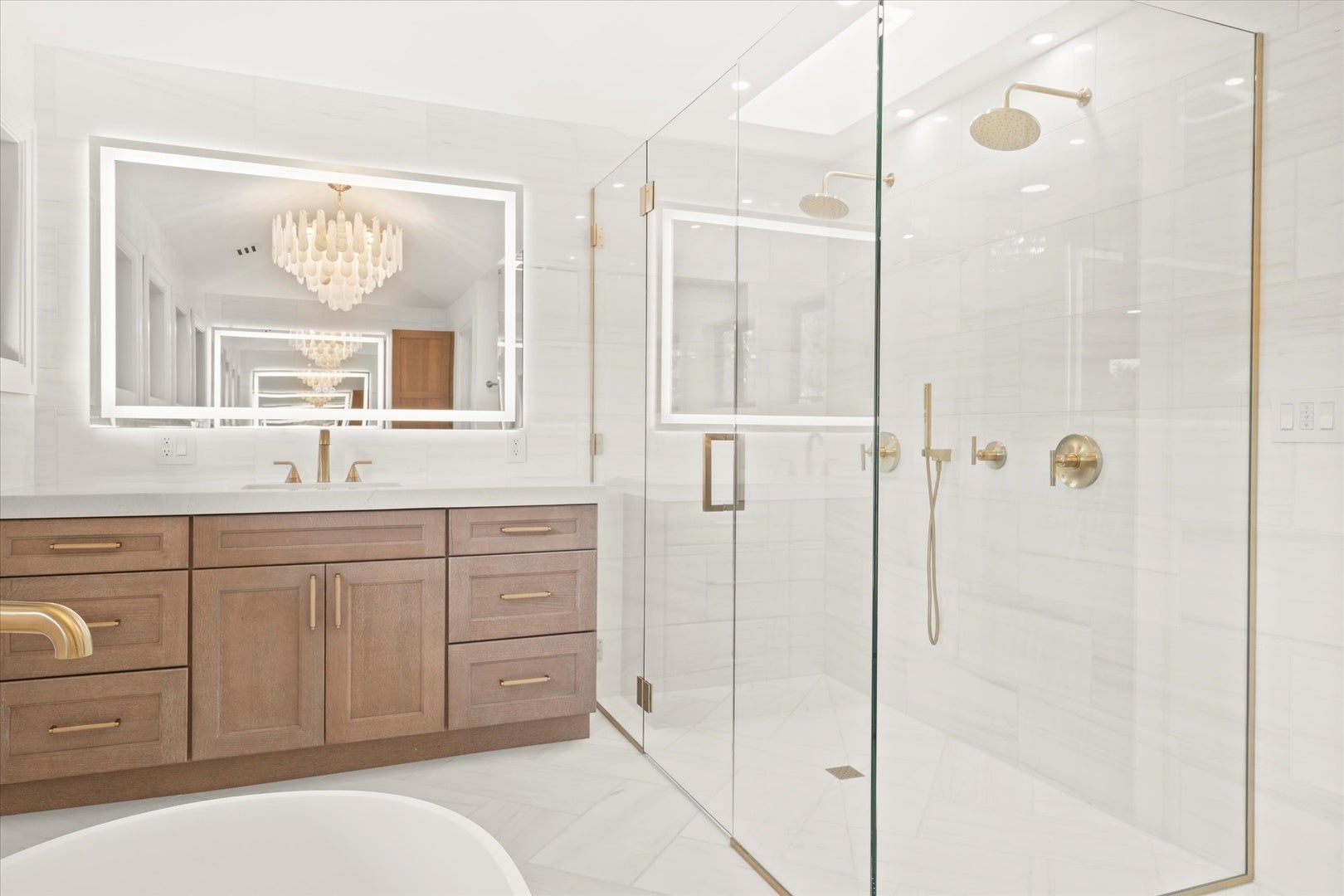Burr Ridge, Illinois, 60527, United States, 5 Bedrooms Bedrooms, ,6 BathroomsBathrooms,Residential,Active,1927649