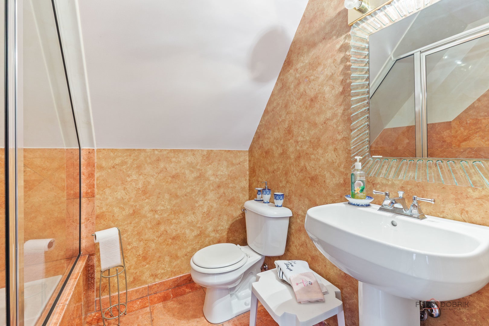 Lake Forest, Illinois, 60045, United States, 6 Bedrooms Bedrooms, ,10 BathroomsBathrooms,Residential,Active,1942398