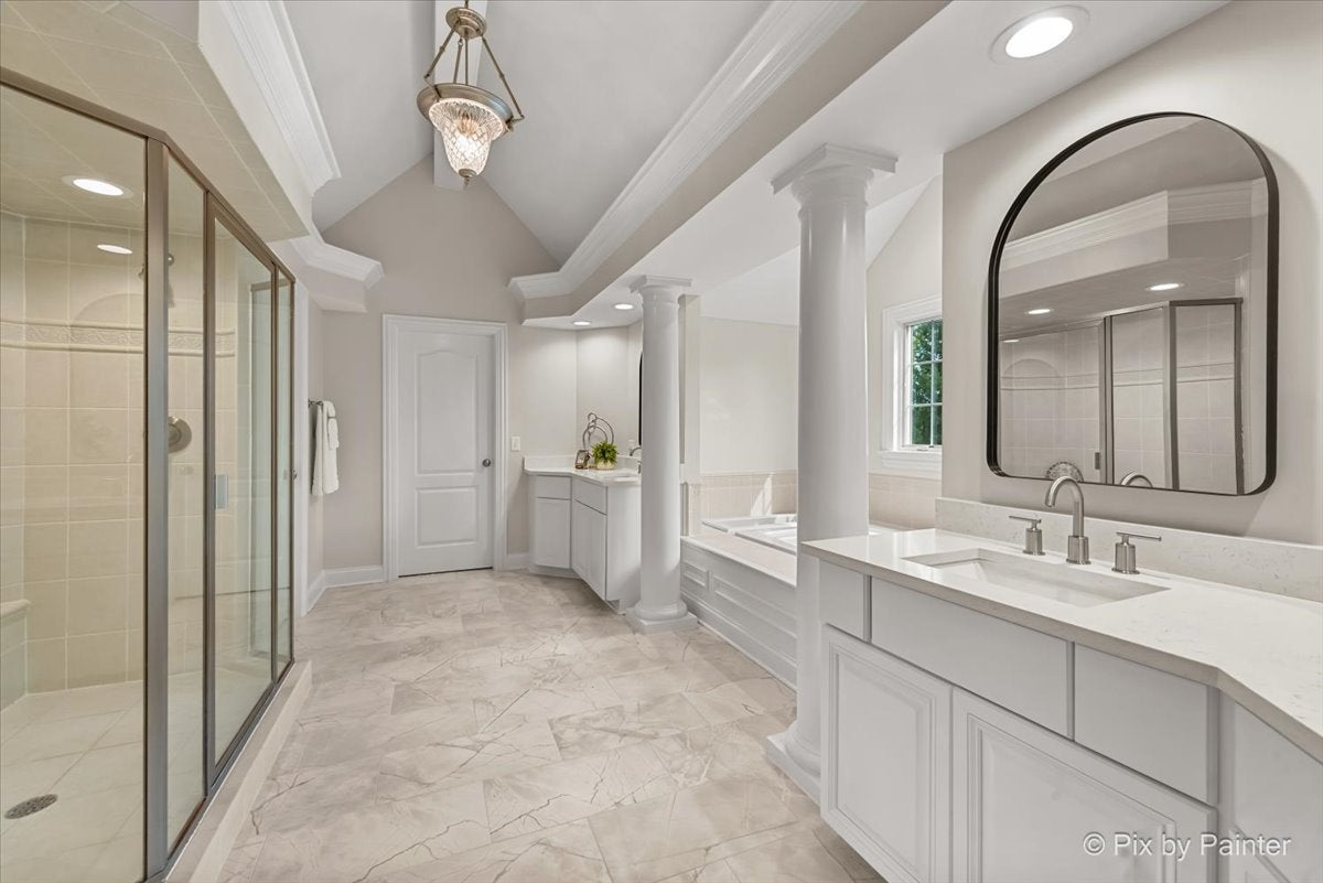 St. Charles, Illinois, 60175, United States, 5 Bedrooms Bedrooms, ,5 BathroomsBathrooms,Residential,Active,1959536