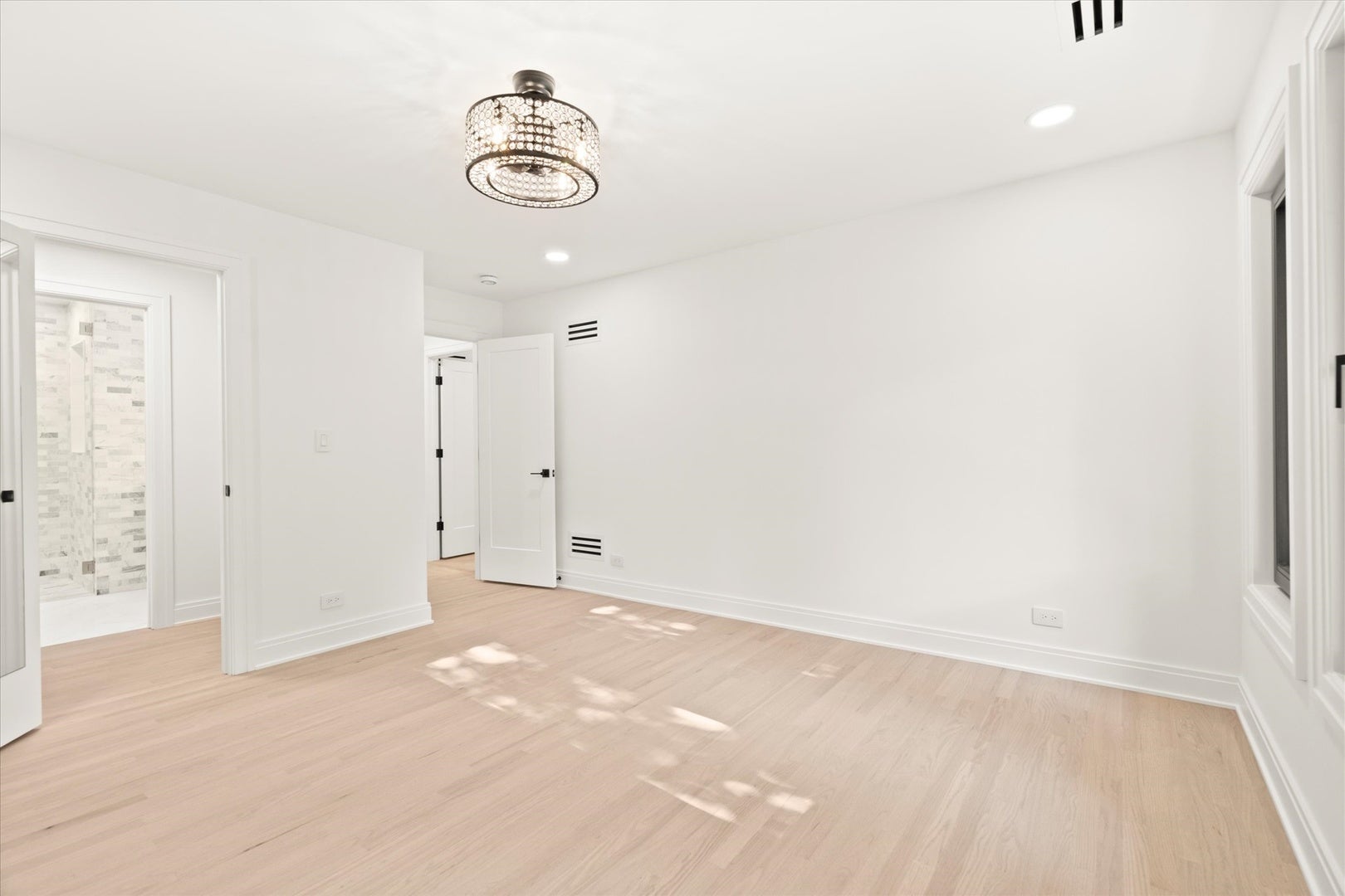 Burr Ridge, Illinois, 60527, United States, 5 Bedrooms Bedrooms, ,6 BathroomsBathrooms,Residential,Active,1995246