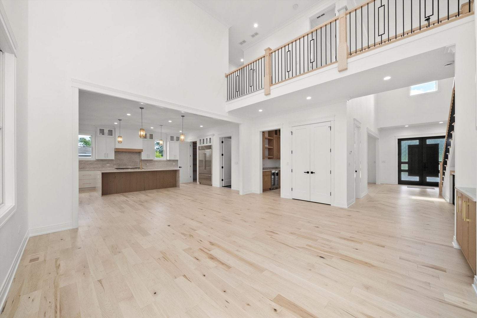 Burr Ridge, Illinois, 60527, United States, 6 Bedrooms Bedrooms, ,6 BathroomsBathrooms,Residential,Active,1929664