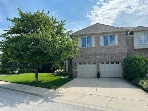 2111 CLARIDGE LN, NORTHBROOK, IL 60062 - Image 1