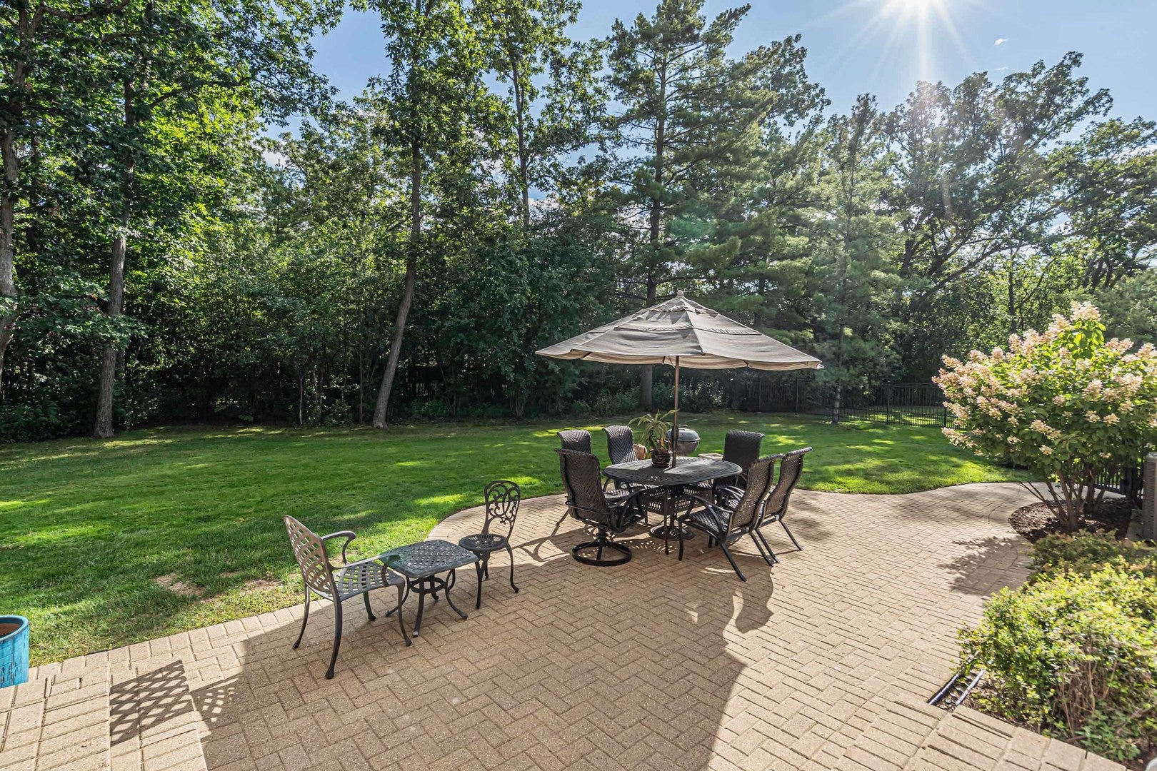 Lake Forest, Illinois, 60045, United States, 5 Bedrooms Bedrooms, ,7 BathroomsBathrooms,Residential,Active,1941347