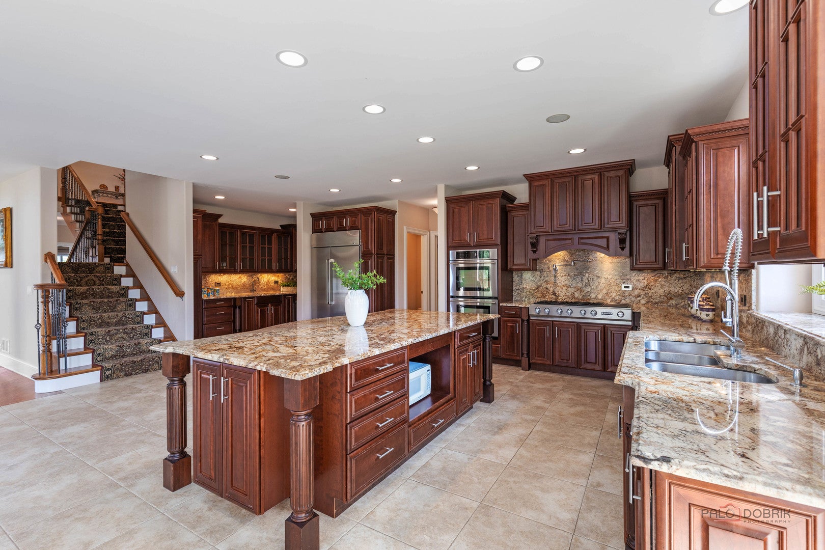 Hawthorn Woods, Illinois, 60047, United States, 6 Bedrooms Bedrooms, ,7 BathroomsBathrooms,Residential,Active,1989792