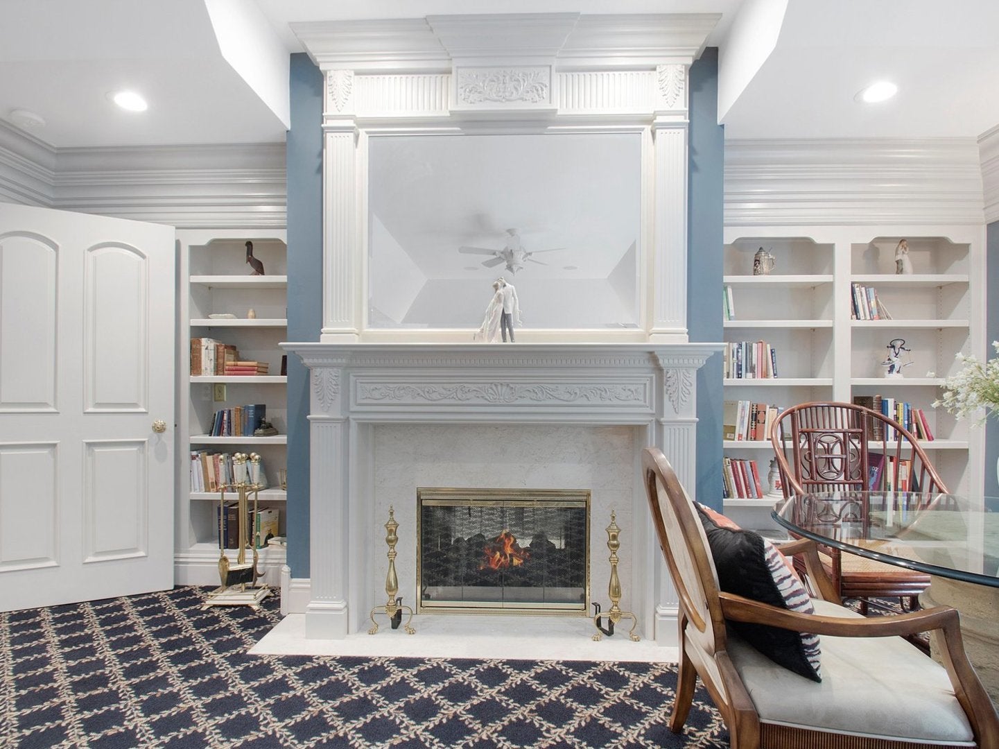 Rockford, Illinois, 61107, United States, 6 Bedrooms Bedrooms, ,7 BathroomsBathrooms,Residential,Active,1988460