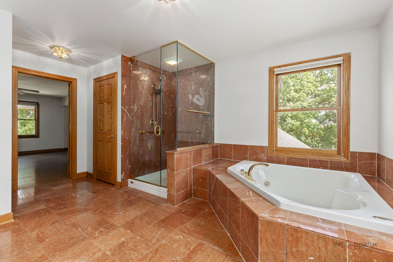 Mundelein, Illinois, 60060, United States, 4 Bedrooms Bedrooms, ,5 BathroomsBathrooms,Residential,Active,1934797