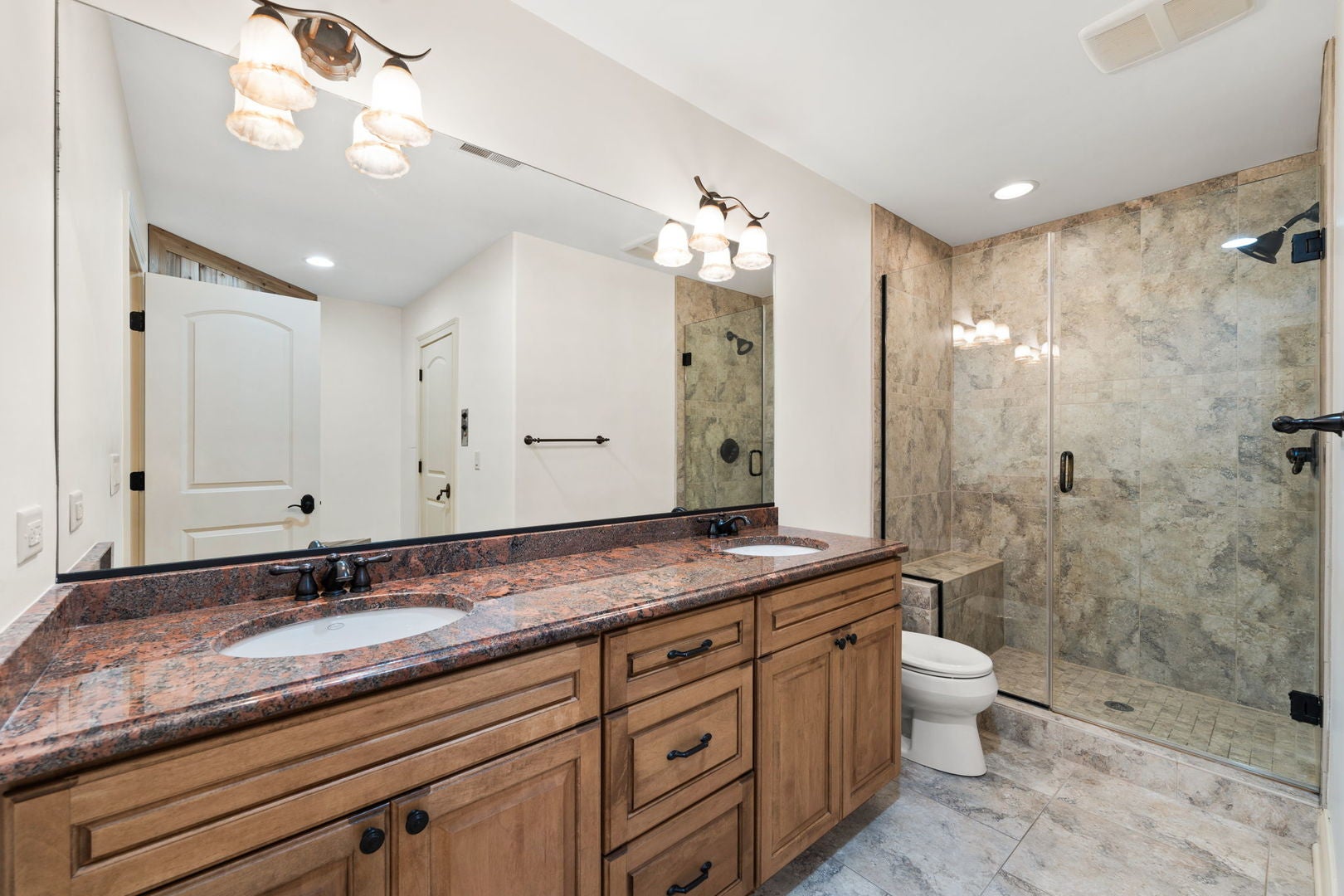 Wheaton, Illinois, 60187, United States, 6 Bedrooms Bedrooms, ,5 BathroomsBathrooms,Residential,Active,1926883