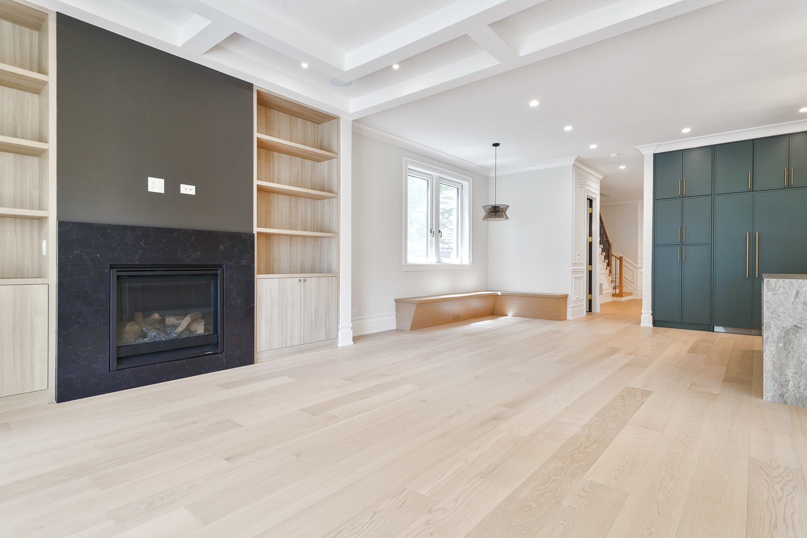 Chicago, Illinois, 60618, United States, 5 Bedrooms Bedrooms, ,5 BathroomsBathrooms,Residential,Active,1988433