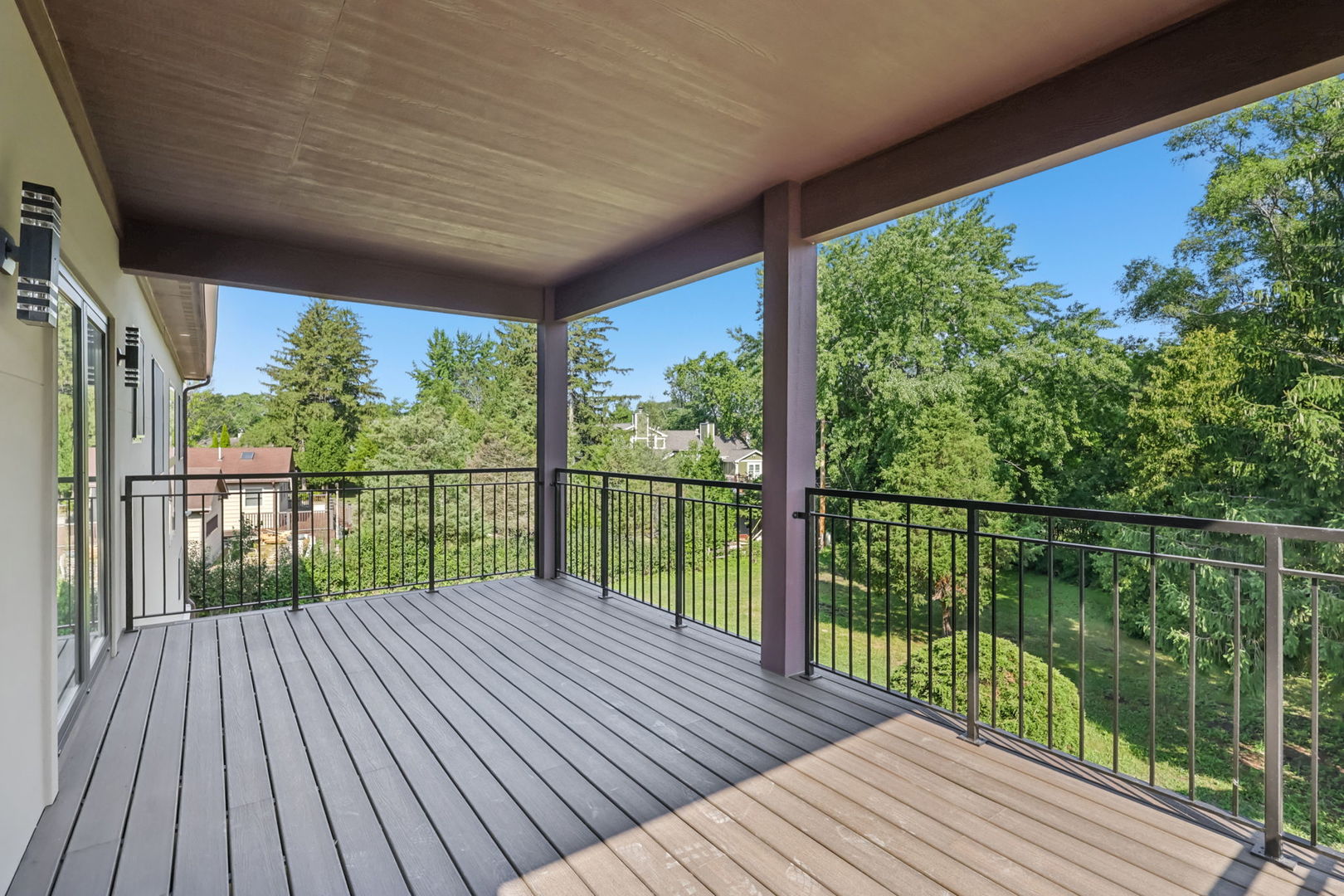 Northbrook, Illinois, 60062, United States, 6 Bedrooms Bedrooms, ,5 BathroomsBathrooms,Residential,Active,1995288