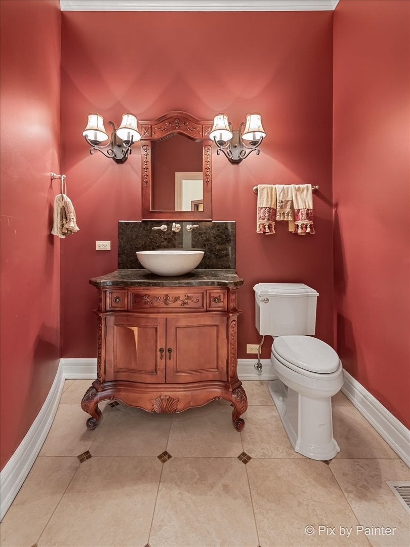 Lake Forest, Illinois, 60045, United States, 4 Bedrooms Bedrooms, ,6 BathroomsBathrooms,Residential,Active,1954434