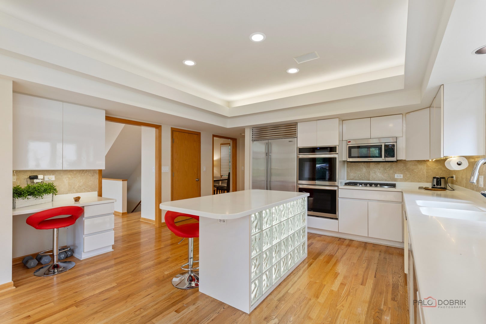 Buffalo Grove, Illinois, 60089, United States, 4 Bedrooms Bedrooms, ,5 BathroomsBathrooms,Residential,Active,1920276