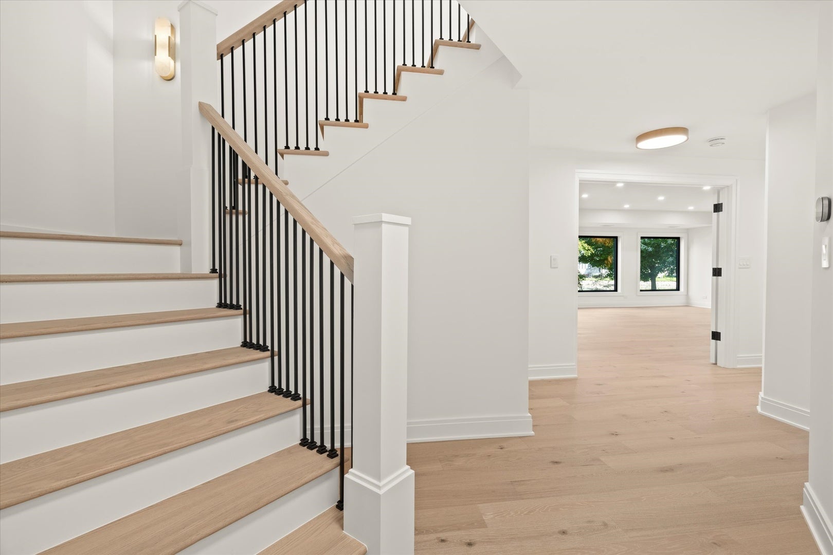 Burr Ridge, Illinois, 60527, United States, 5 Bedrooms Bedrooms, ,6 BathroomsBathrooms,Residential,Active,1927649