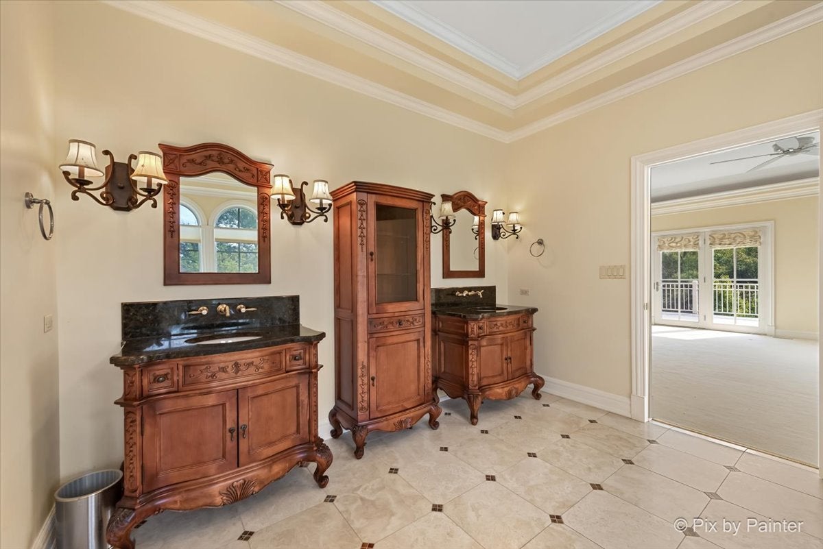 Lake Forest, Illinois, 60045, United States, 4 Bedrooms Bedrooms, ,6 BathroomsBathrooms,Residential,Active,1954434