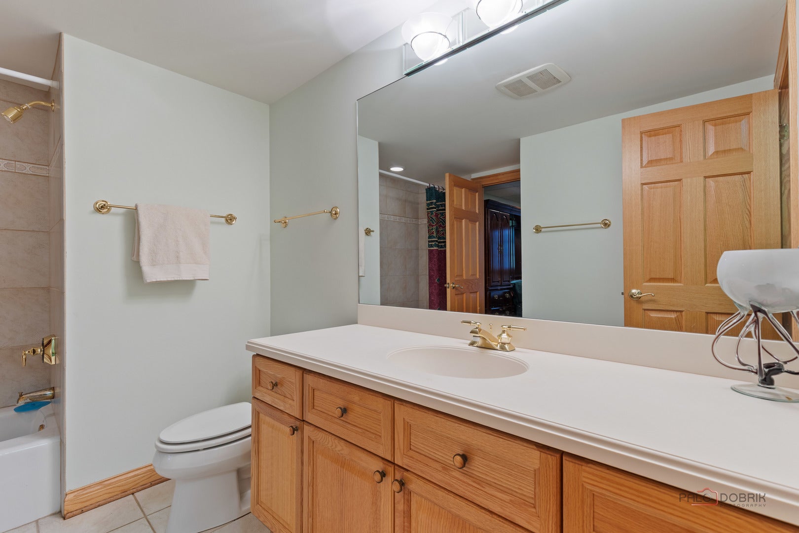 Wadsworth, Illinois, 60083, United States, 6 Bedrooms Bedrooms, ,10 BathroomsBathrooms,Residential,Active,2008287