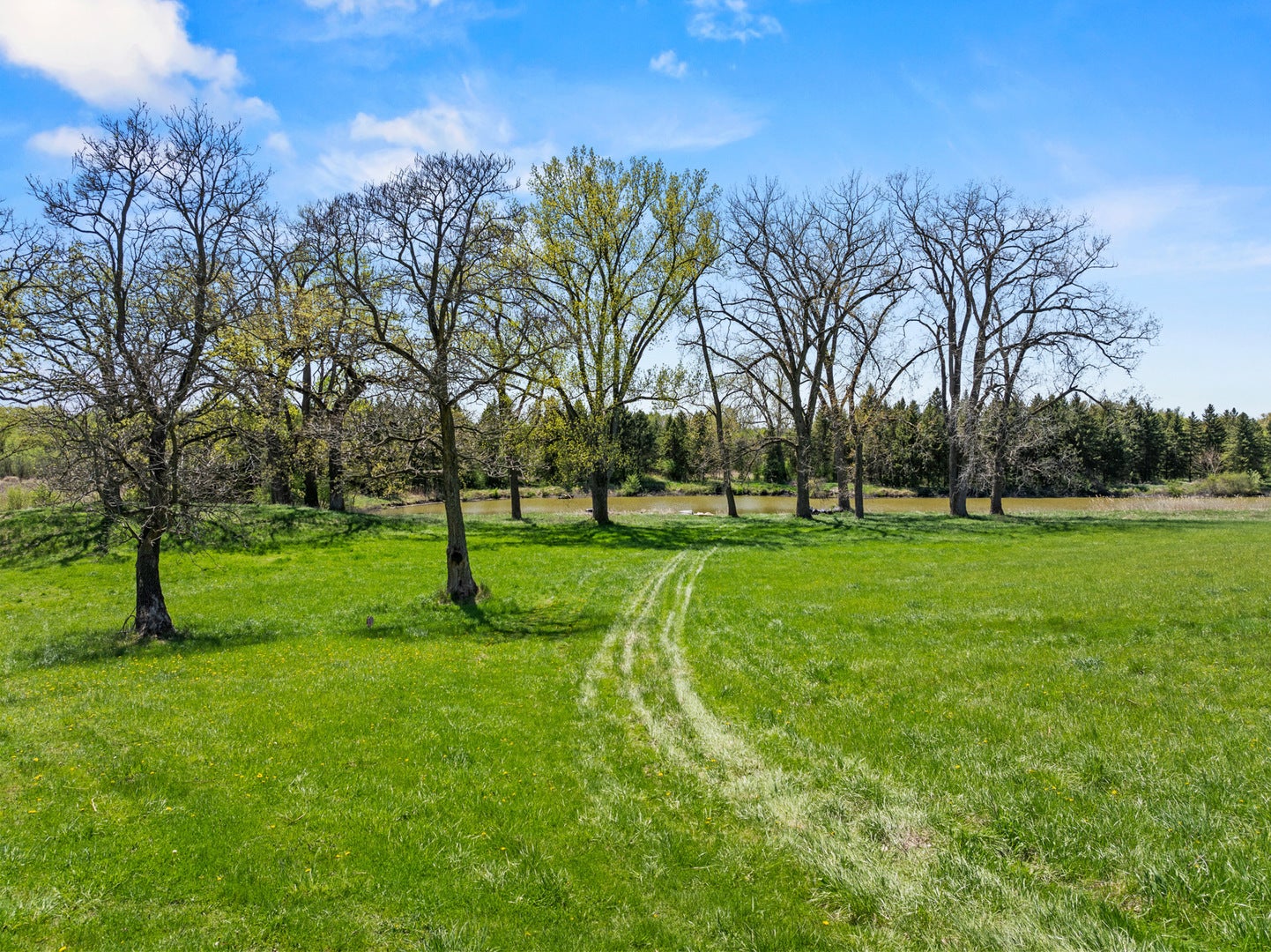 Wauconda, Illinois, 60084, United States, 3 Bedrooms Bedrooms, ,3 BathroomsBathrooms,Residential,Active,1798086