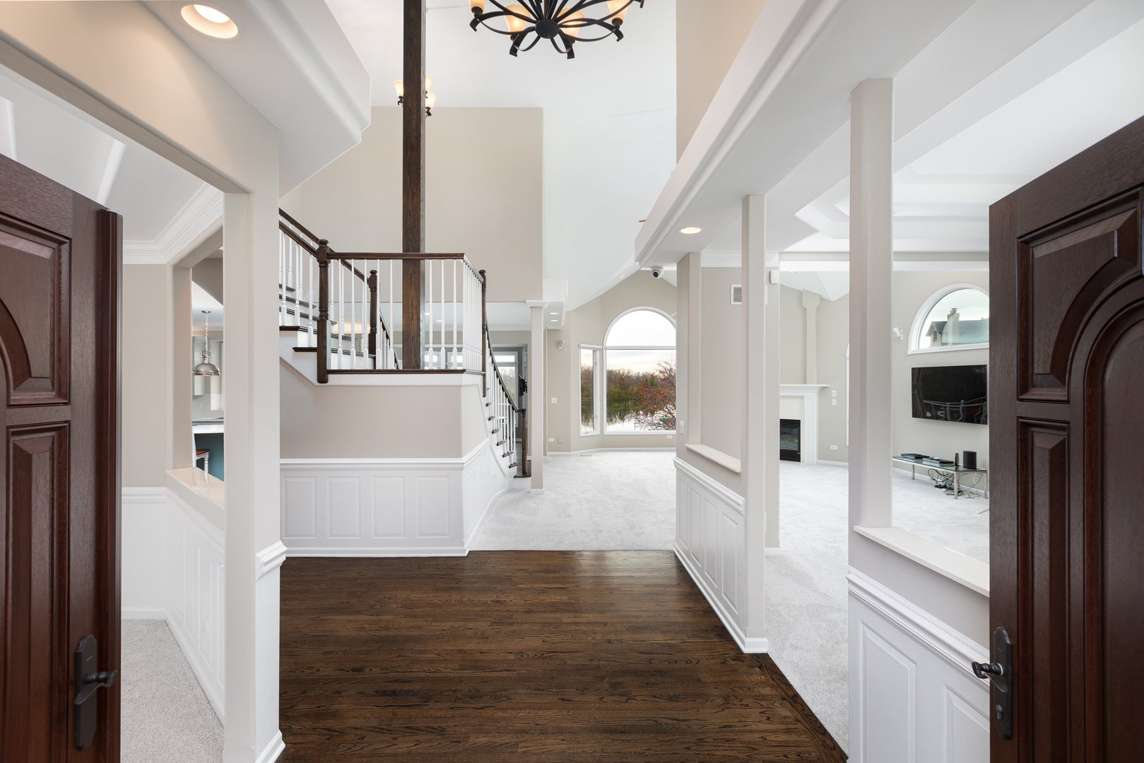 Plainfield, Illinois, 60585, United States, 5 Bedrooms Bedrooms, ,5 BathroomsBathrooms,Residential,Active,1995256