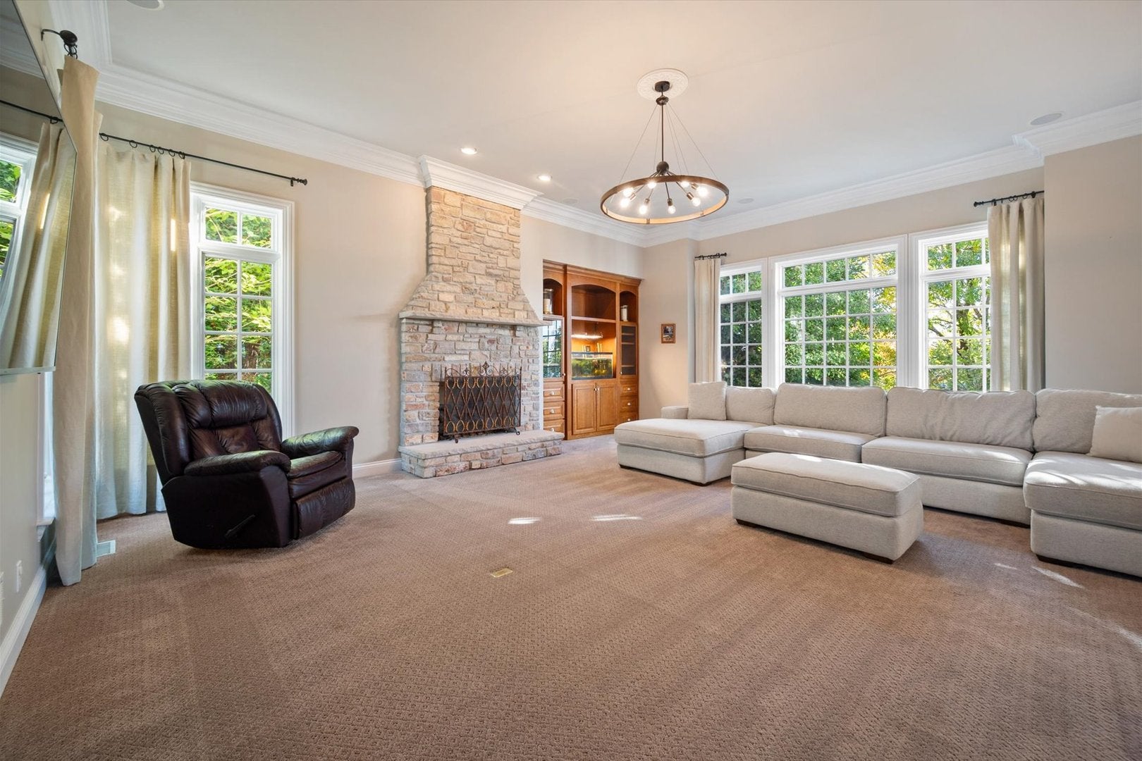 Geneva, Illinois, 60134, United States, 5 Bedrooms Bedrooms, ,7 BathroomsBathrooms,Residential,Active,1971016