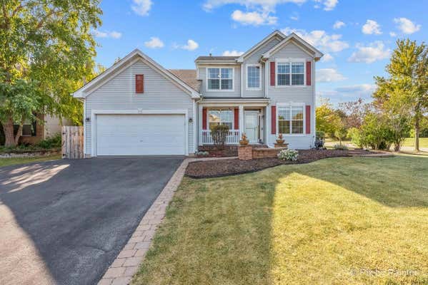 300 HUMMINGBIRD LN, LINDENHURST, IL 60046 - Image 1